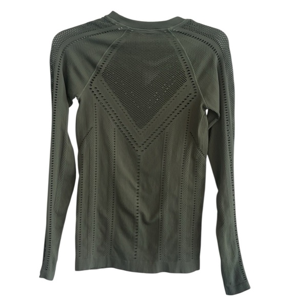 Athleta Oxygen Long Sleeve Top Olive Green Sz X-Small - Picture 4 of 9
